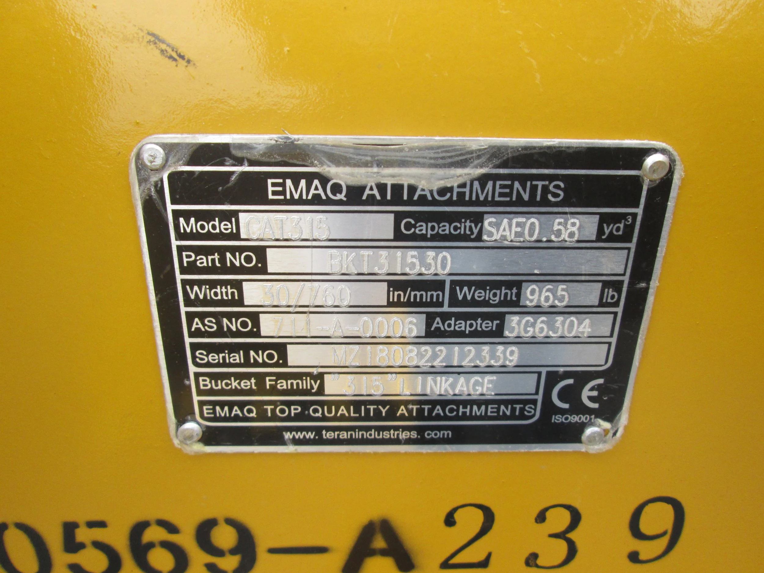 2339 EMAQ 30in Tooth Bucket (3.21.19) b.JPG