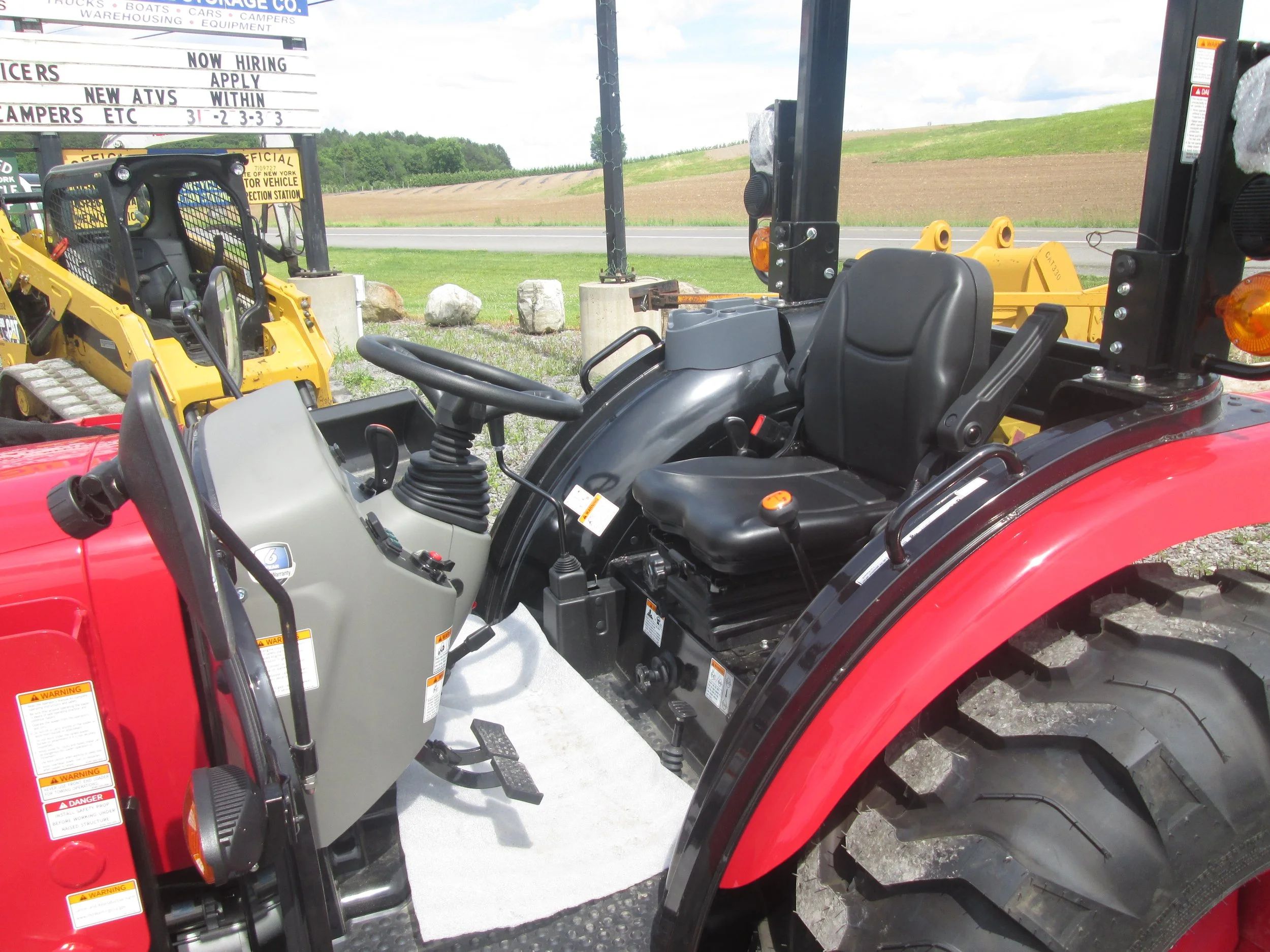 TYM T494 HST (4).JPG