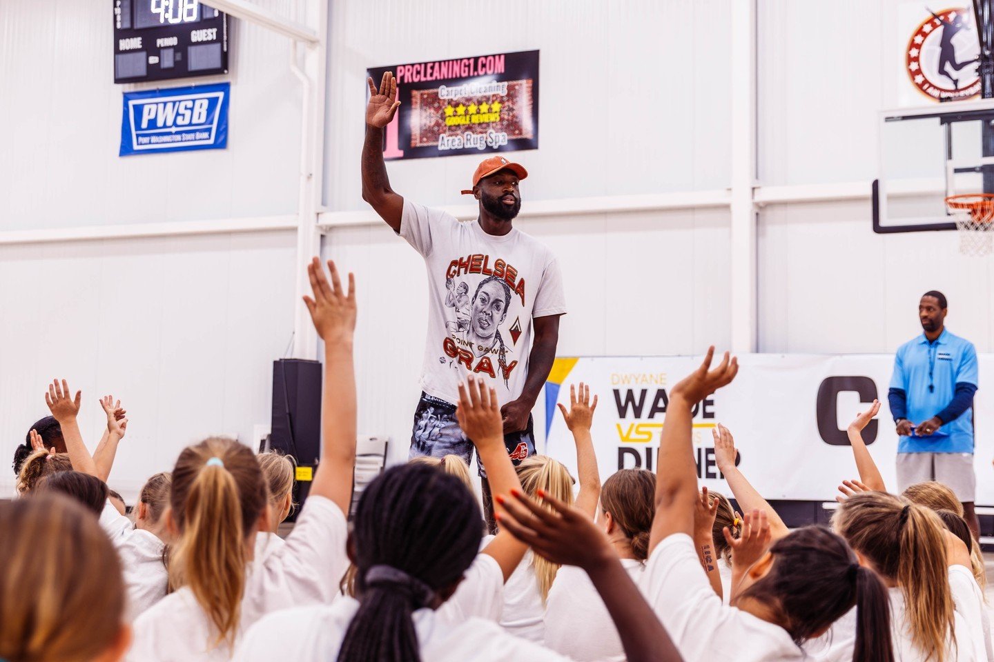 Raise your hand if you&rsquo;re excited for Wade vs. Diener round 2️⃣ and to help raise funds for local youth literacy programs! 🙋 

We know Dwyane and Travis are hyped to battle each other in basketball and golf again 👀 

Want to join in on the fu