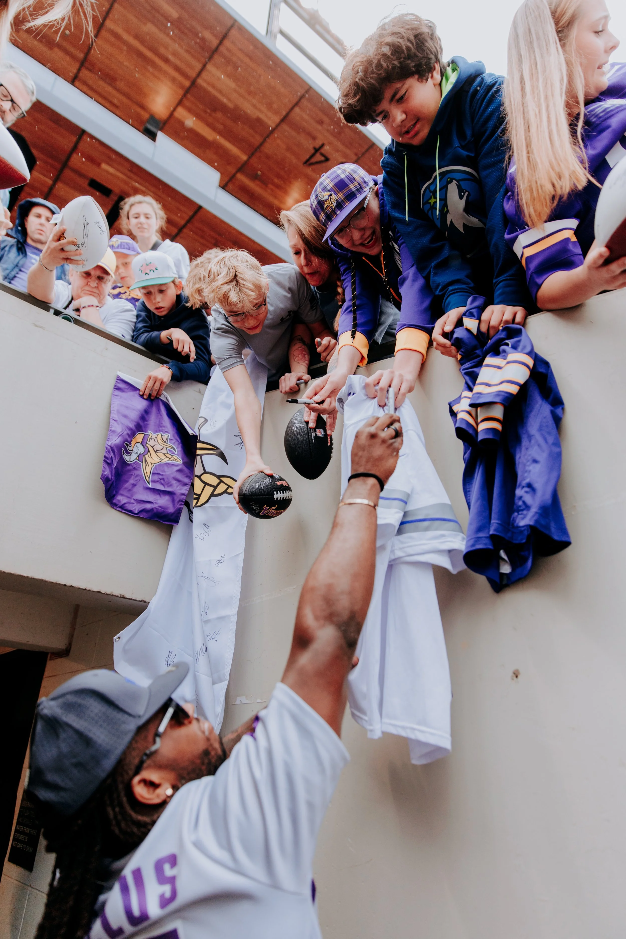Adam Thielen hosts UNRL celebrity softball game at CHS Field