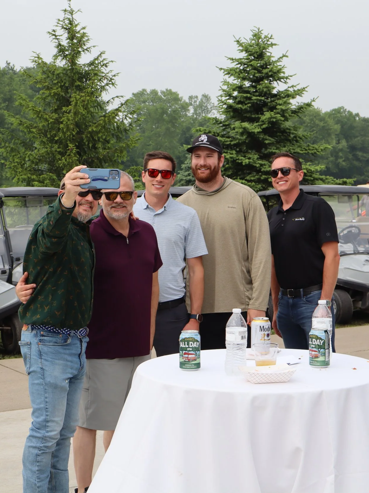 Rags Remembered holds 4th annual fundraiser with former Lions center Frank Ragnow