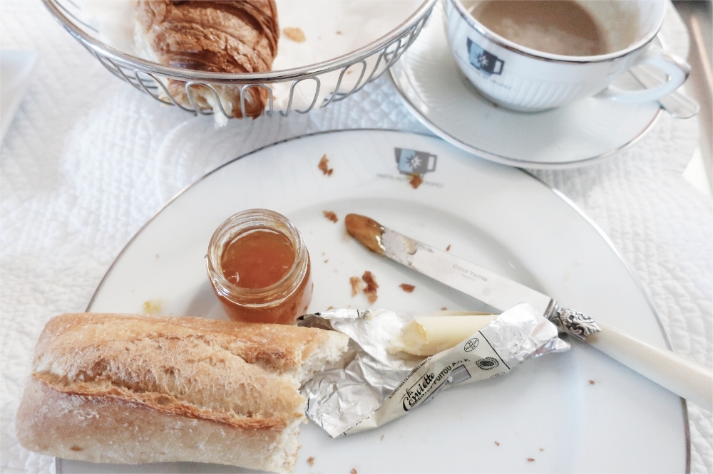 Breakfast at Hotel Pastis (this bread and butter that I can eat morning, noon & night:))))