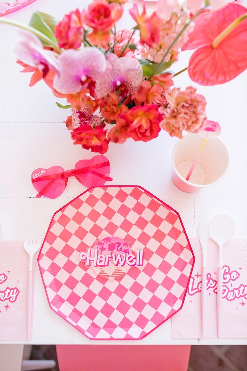 barbie-party-tabletop-decor.jpg
