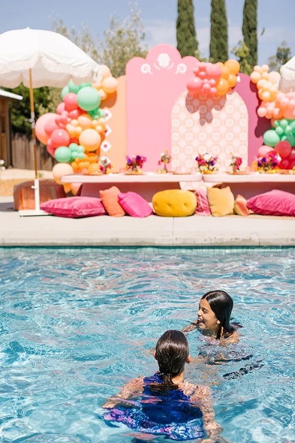 kids-playing-in-pool-at-party.jpg
