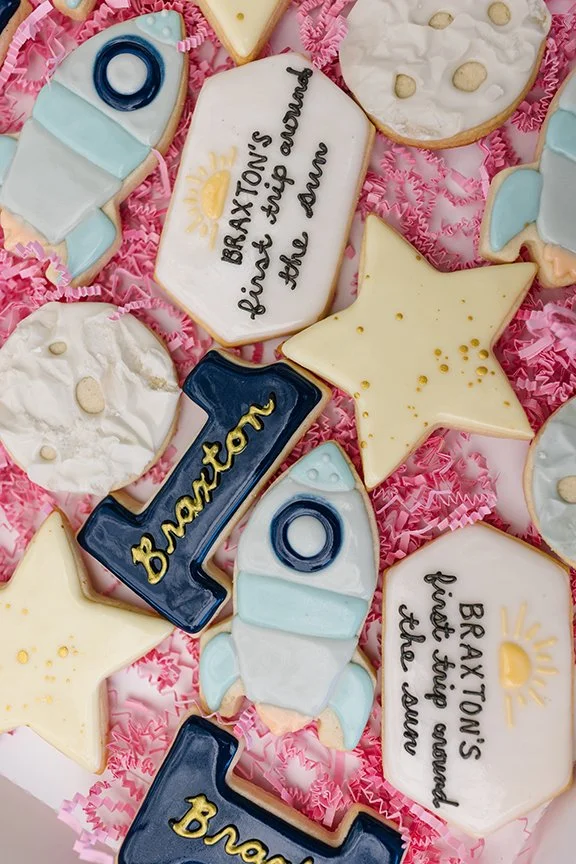 space-themed-cookies.jpg