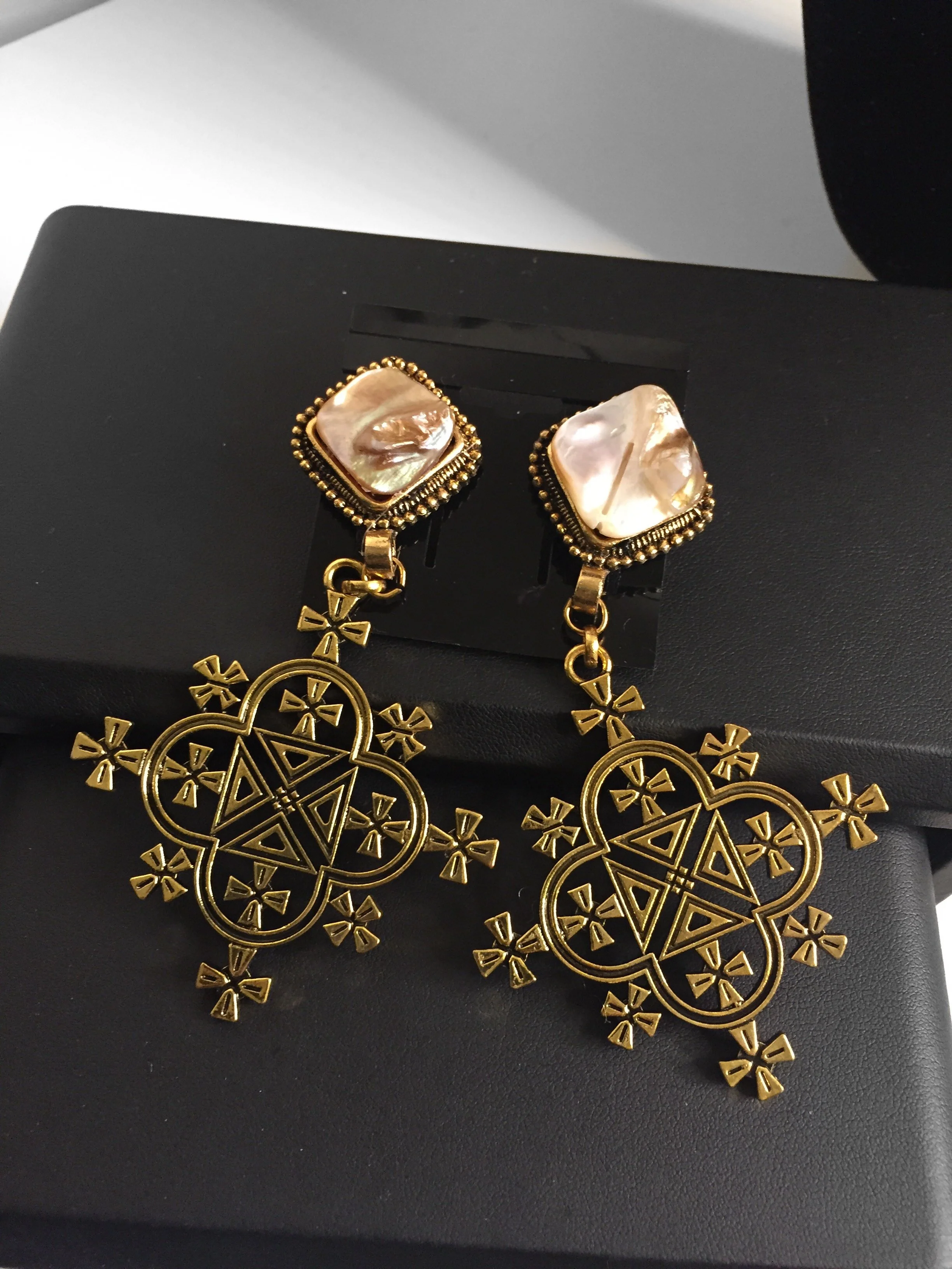 1D3C9229-7C79-436A-B03D-5D9B606EBF7B