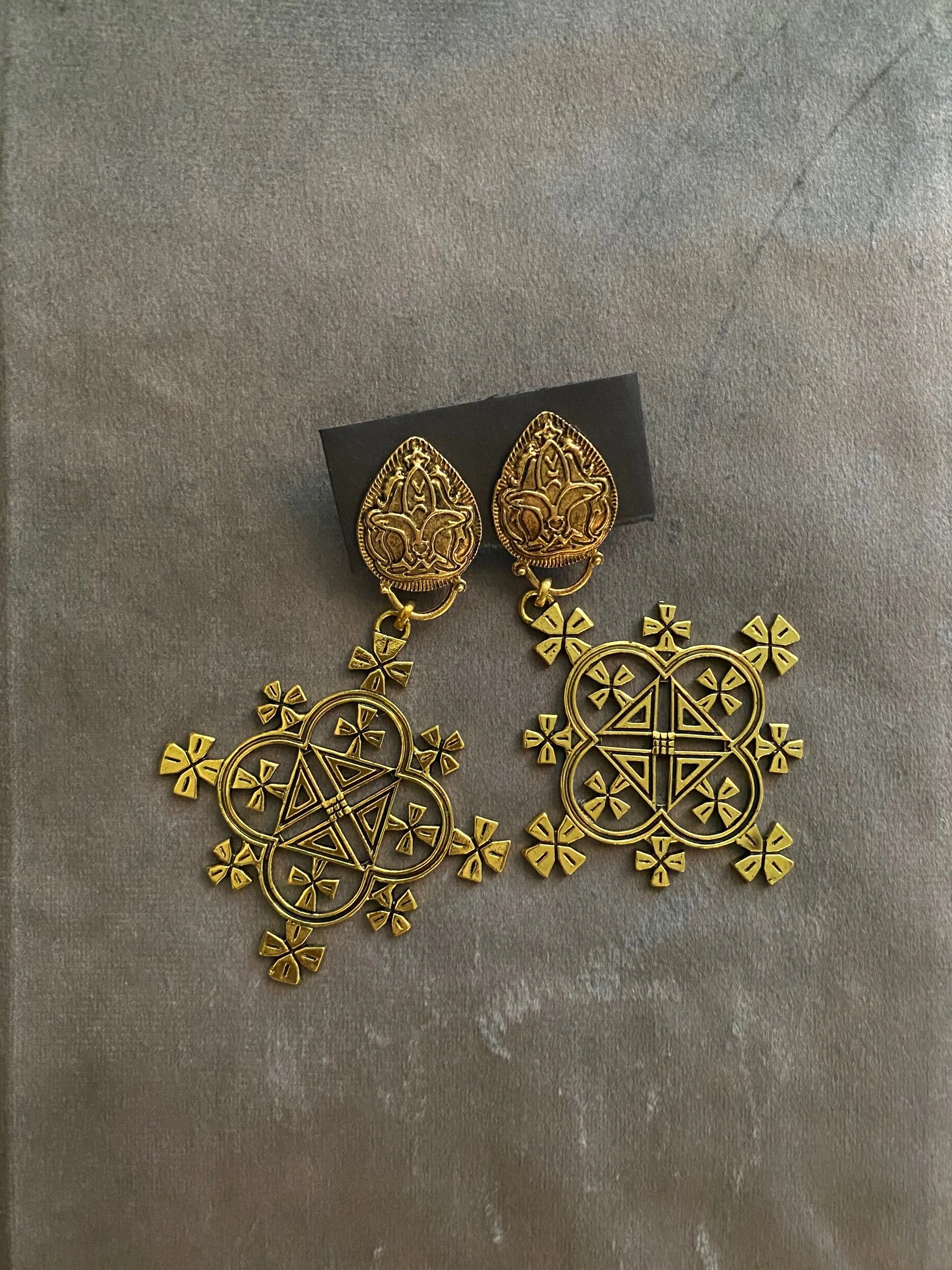 605E253E-D42A-45DF-9C06-FE19460F61FC