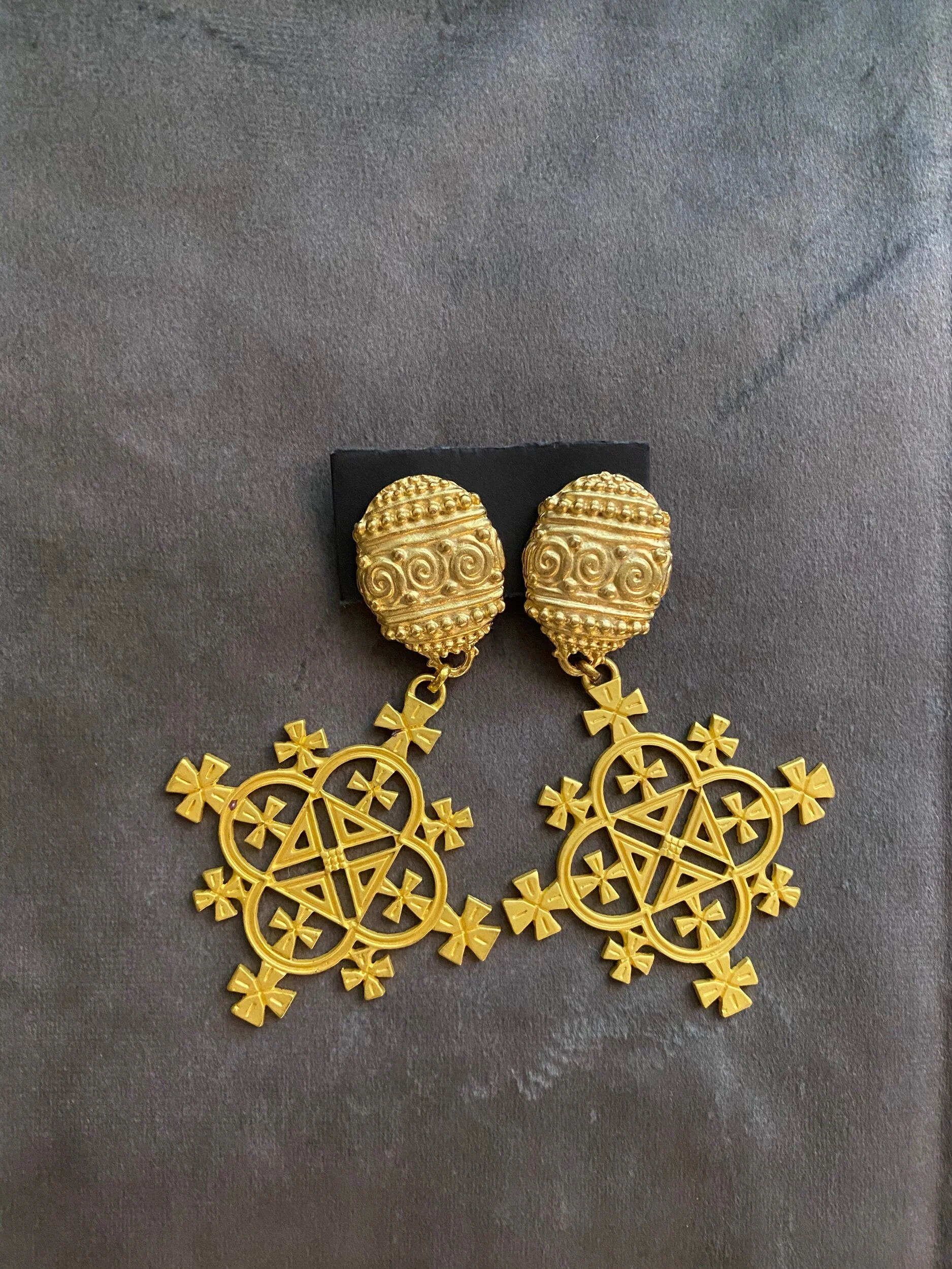 966827C7-B098-4D33-9CAE-9A91CB745DB0