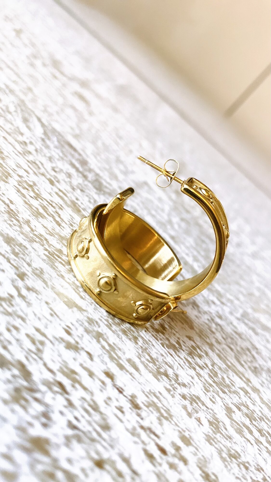 E2E03215-5930-4F14-AFD8-6375DAE5339D