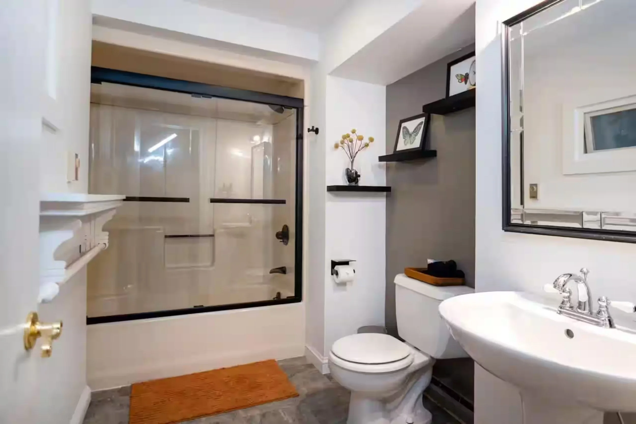 Bedroom 2 & 3 Bathroom.jpeg