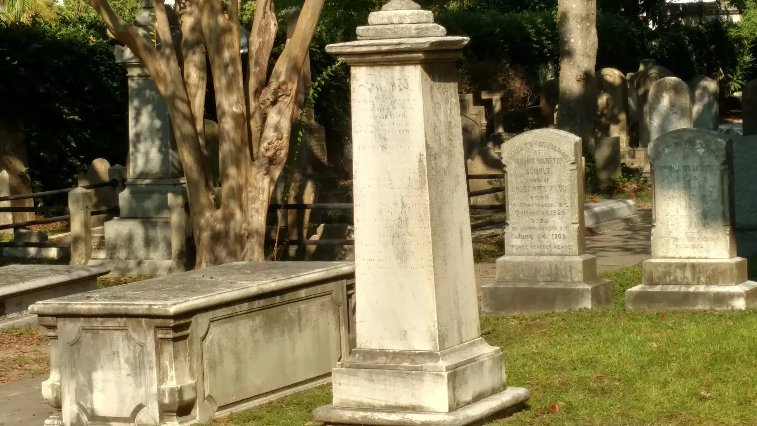 Walking Charleston — Historic Graveyards and Cemeteries