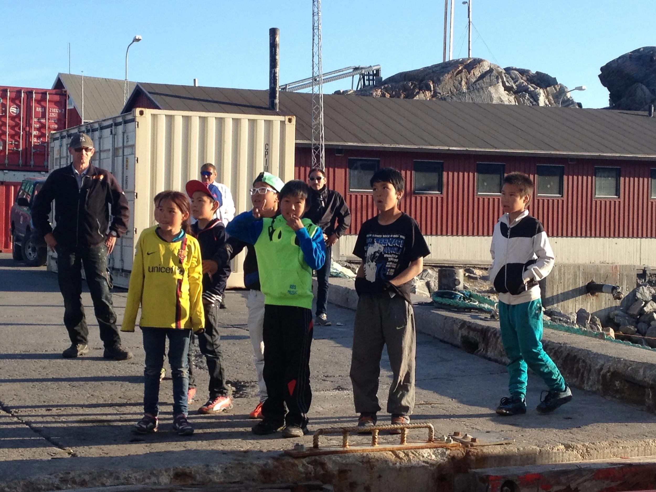  Children at Uummannaaq harbor, W Greenland 