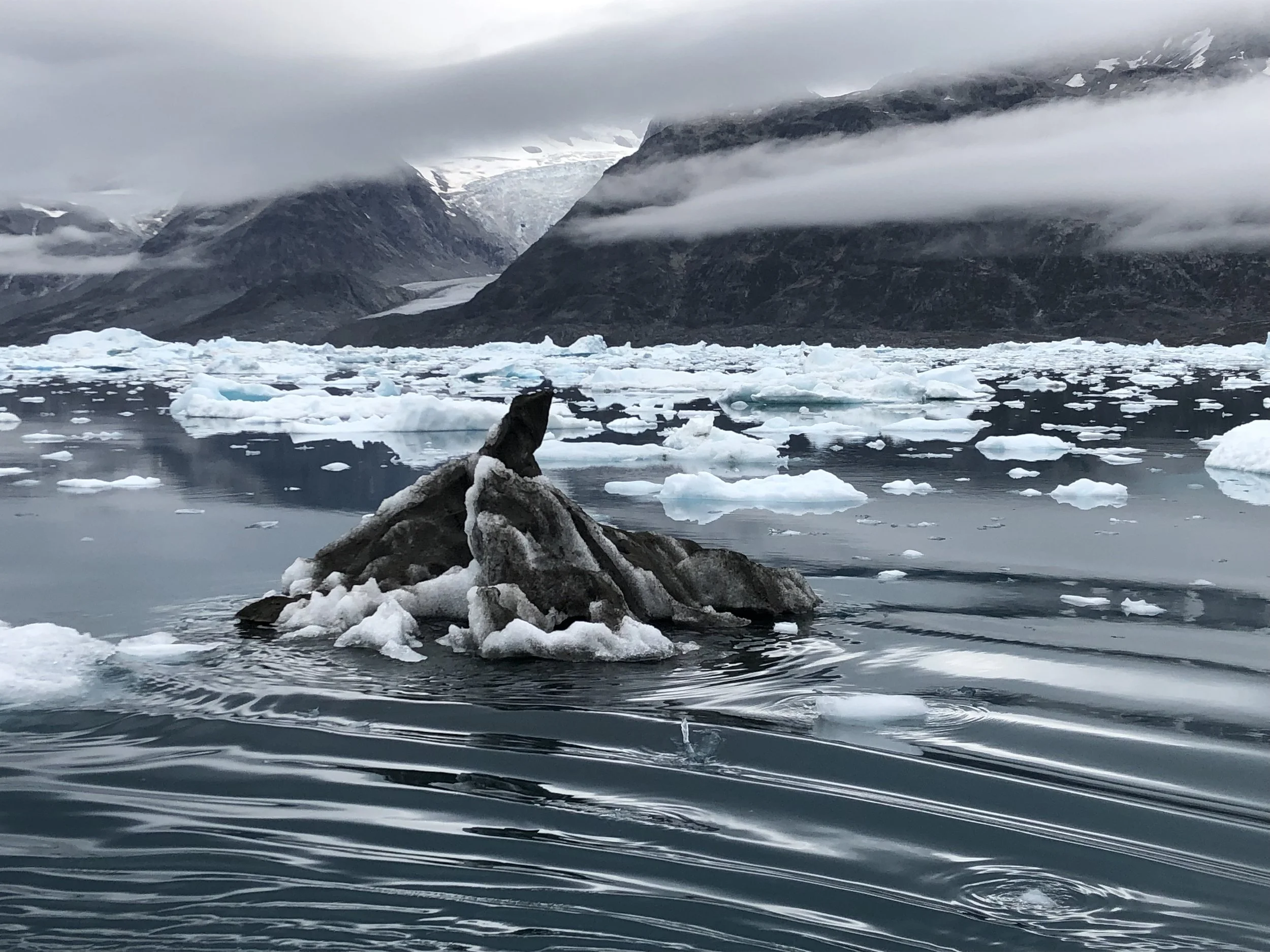 BW_Iceberg_IMG_4393.JPG