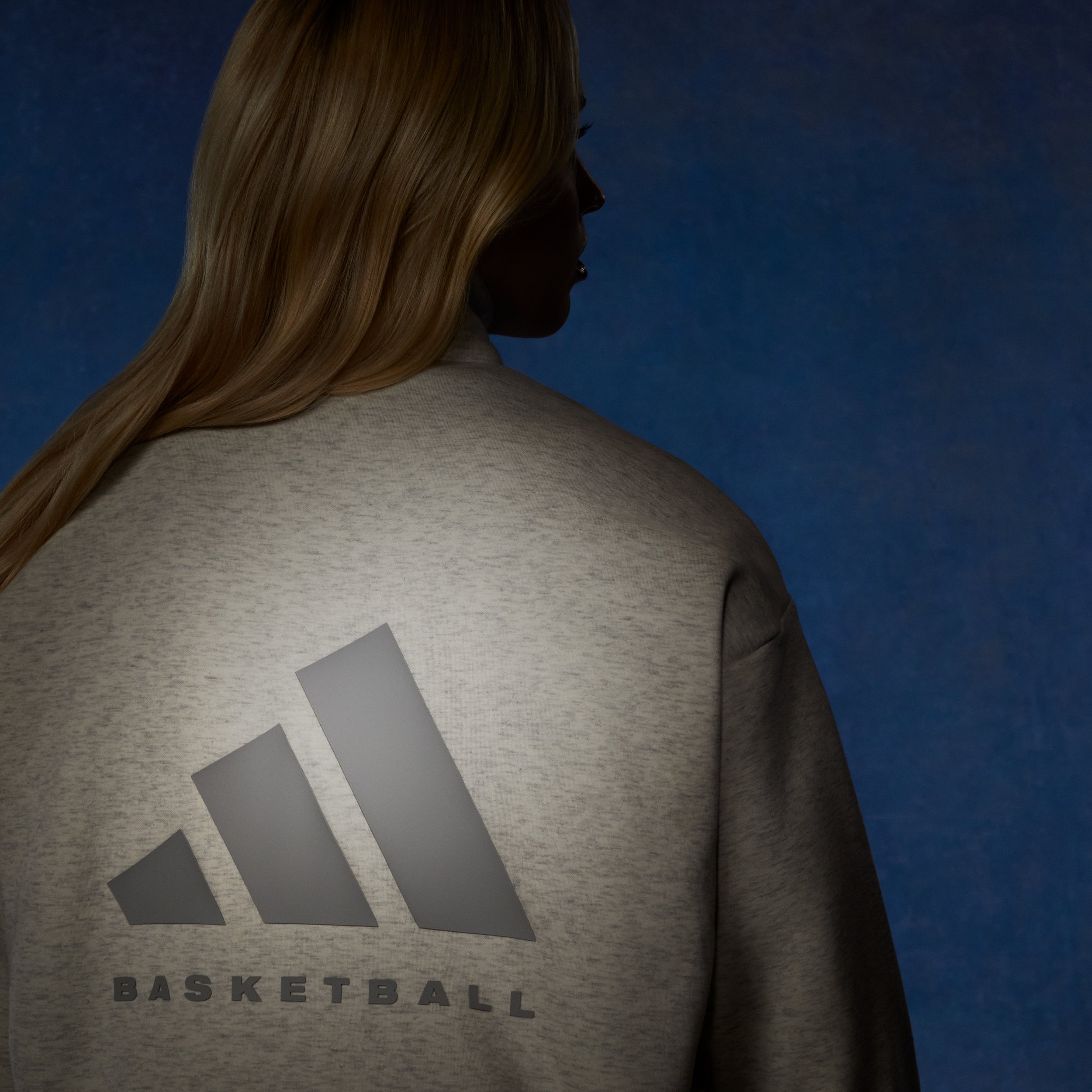 01_KS_SS24_ADIDAS_Basketball_HAILEY_VAN_LITH_FEB_U_01_CENTENNIAL850123_SZ_F06_1x1.jpg
