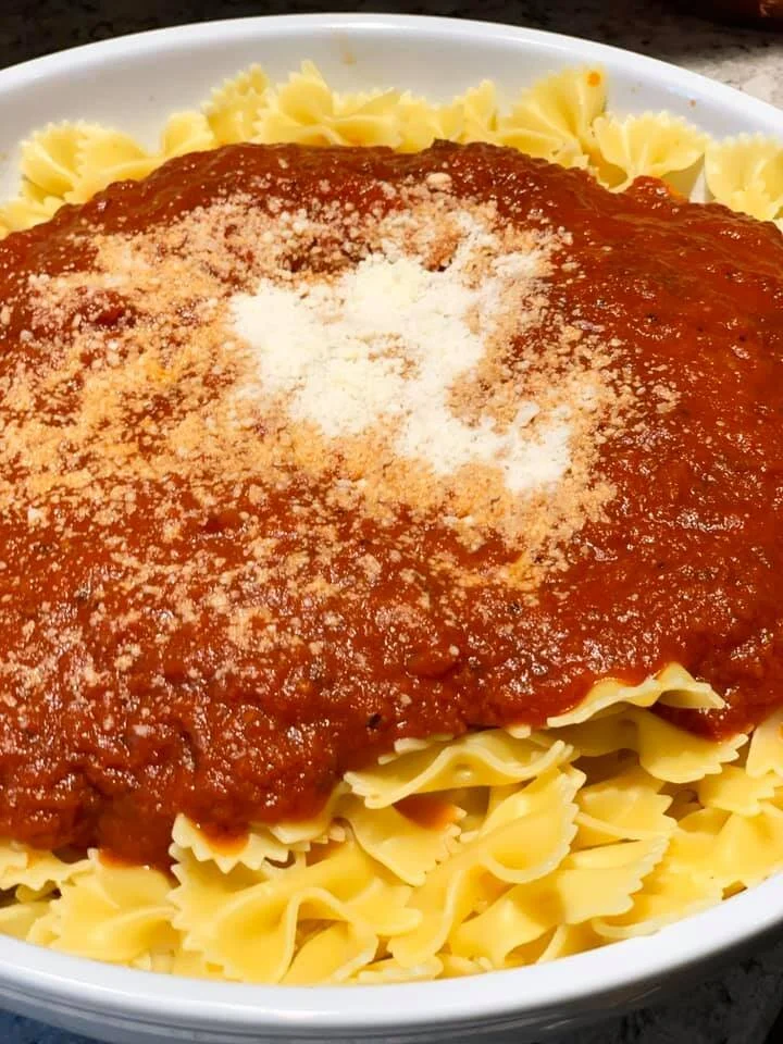 Bow Tie Pasta w/ Pomodoro Sauce