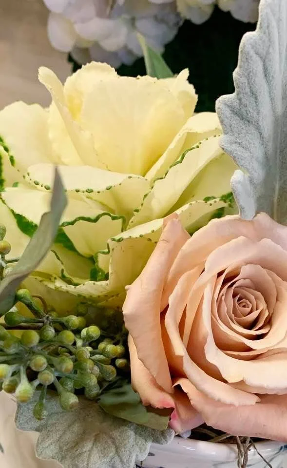 Creating Nosegays - How to Style A Tablescape Like A Professional - 5th in this series  