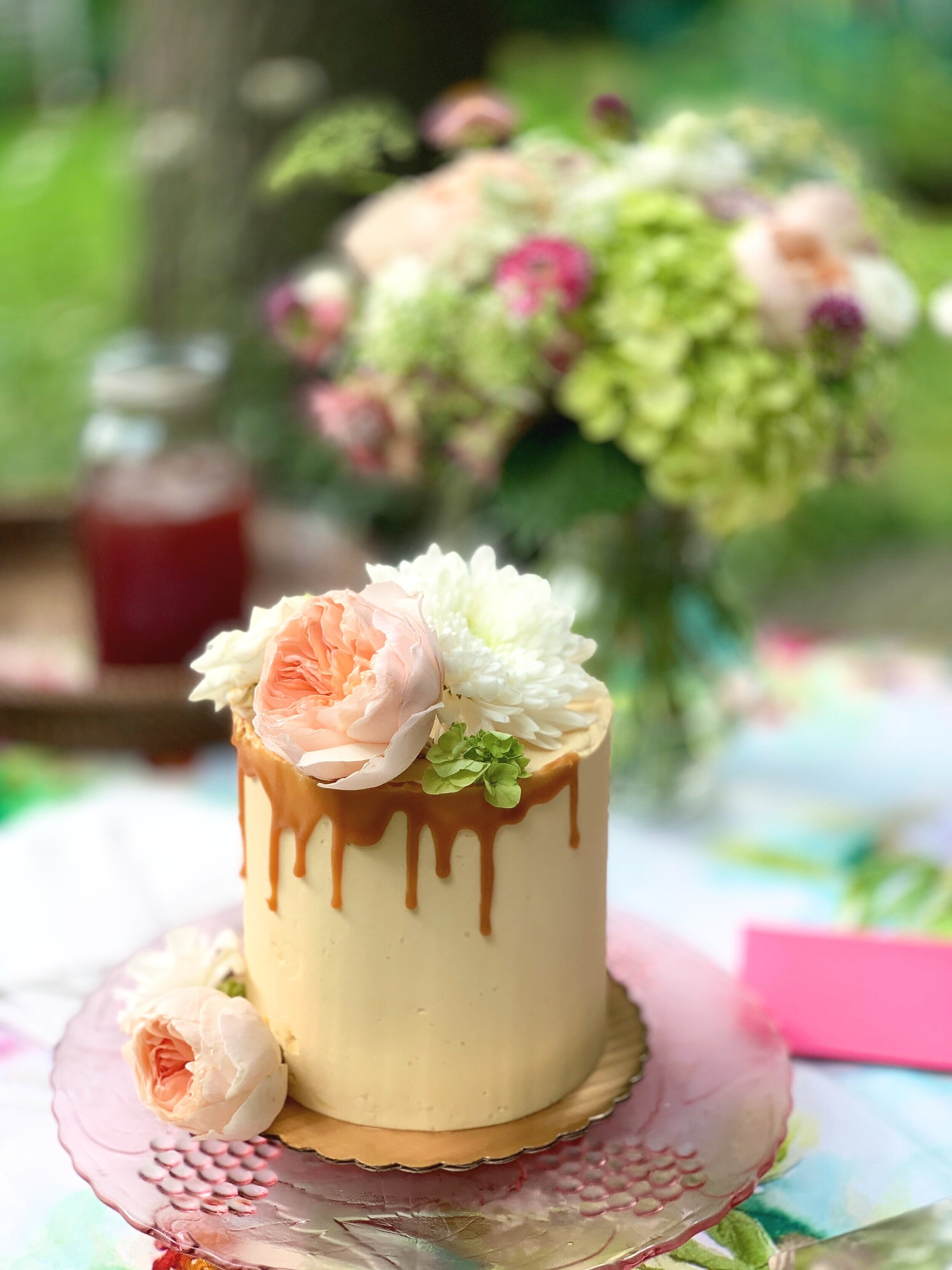 This pink cake plate was my mothers and I just adore it.  It’s all the little things in a design that brings meaning to the whole presentation.