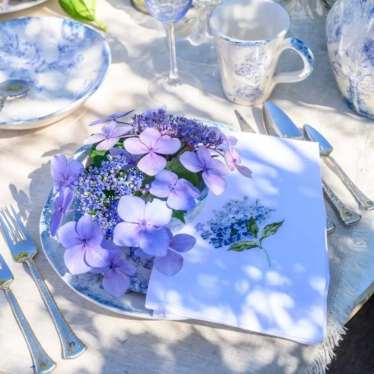 hydrangea-embroidered-linen-napkin-blue-white 3.jpg