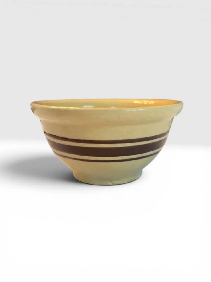 vintage-yellowware-bowl-three-band-brown-small-merze-lifestyle.jpg