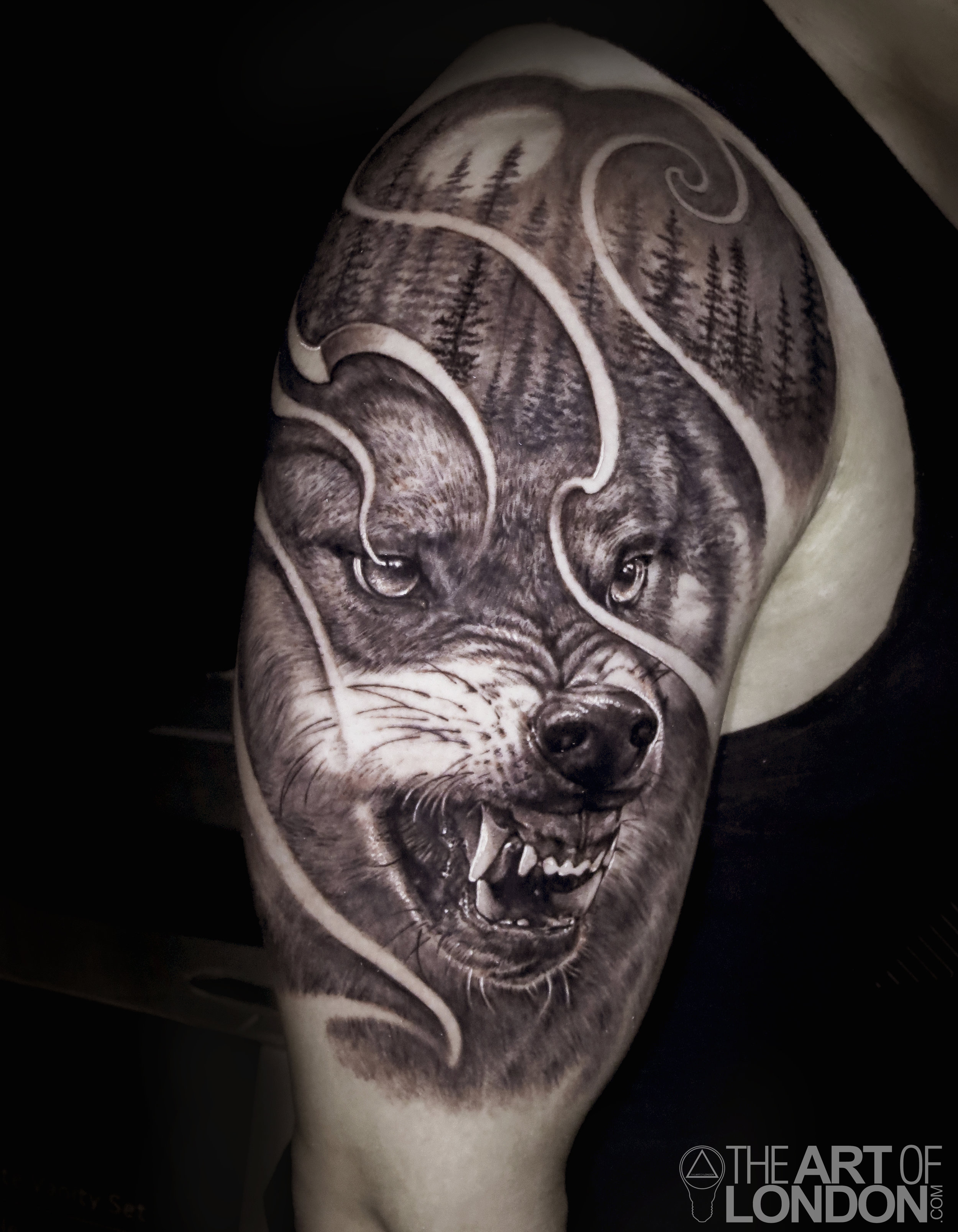wolf black and grey tattoo.jpg