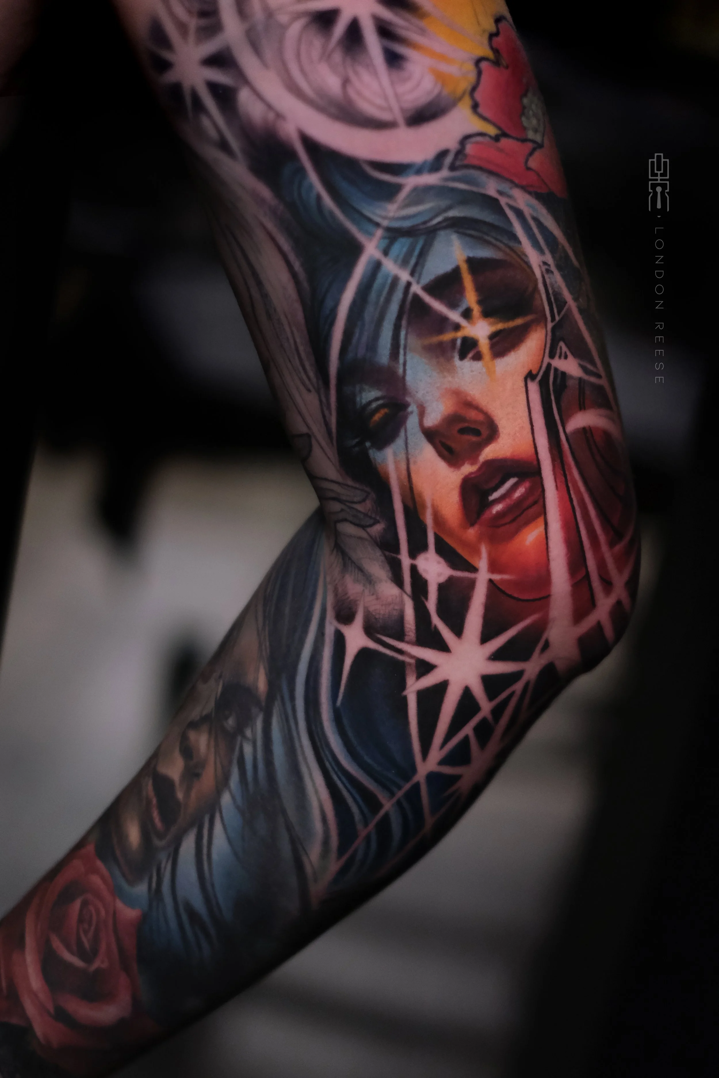 neotrad sketchy girl blue orange elbow copy.jpg