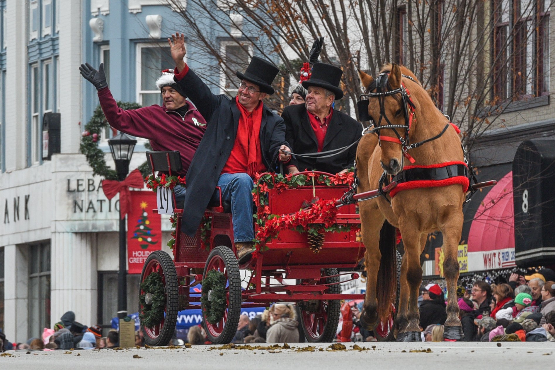 lebanon ohio holiday horse parade.jpg