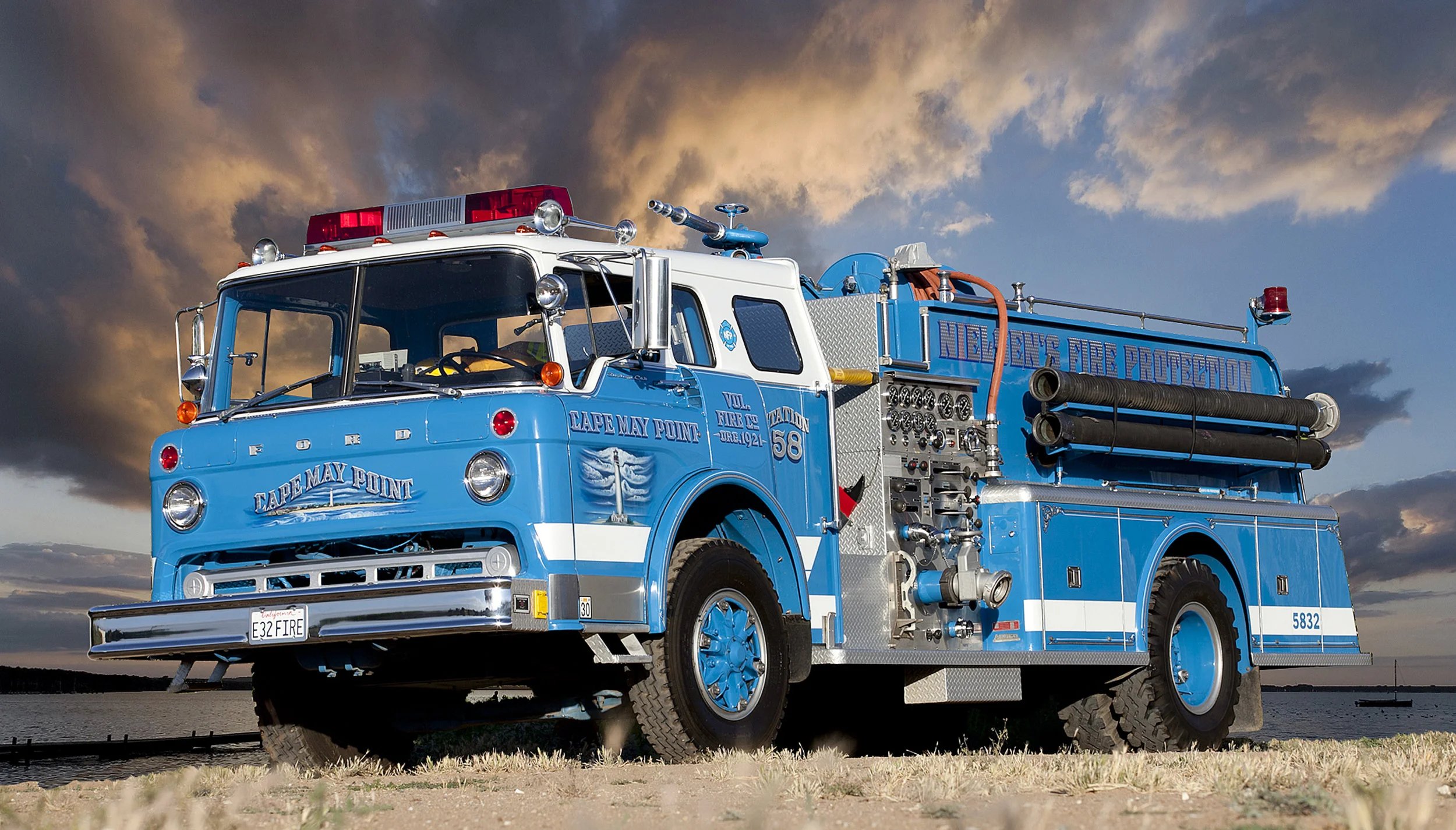Fire Engine 02.jpg