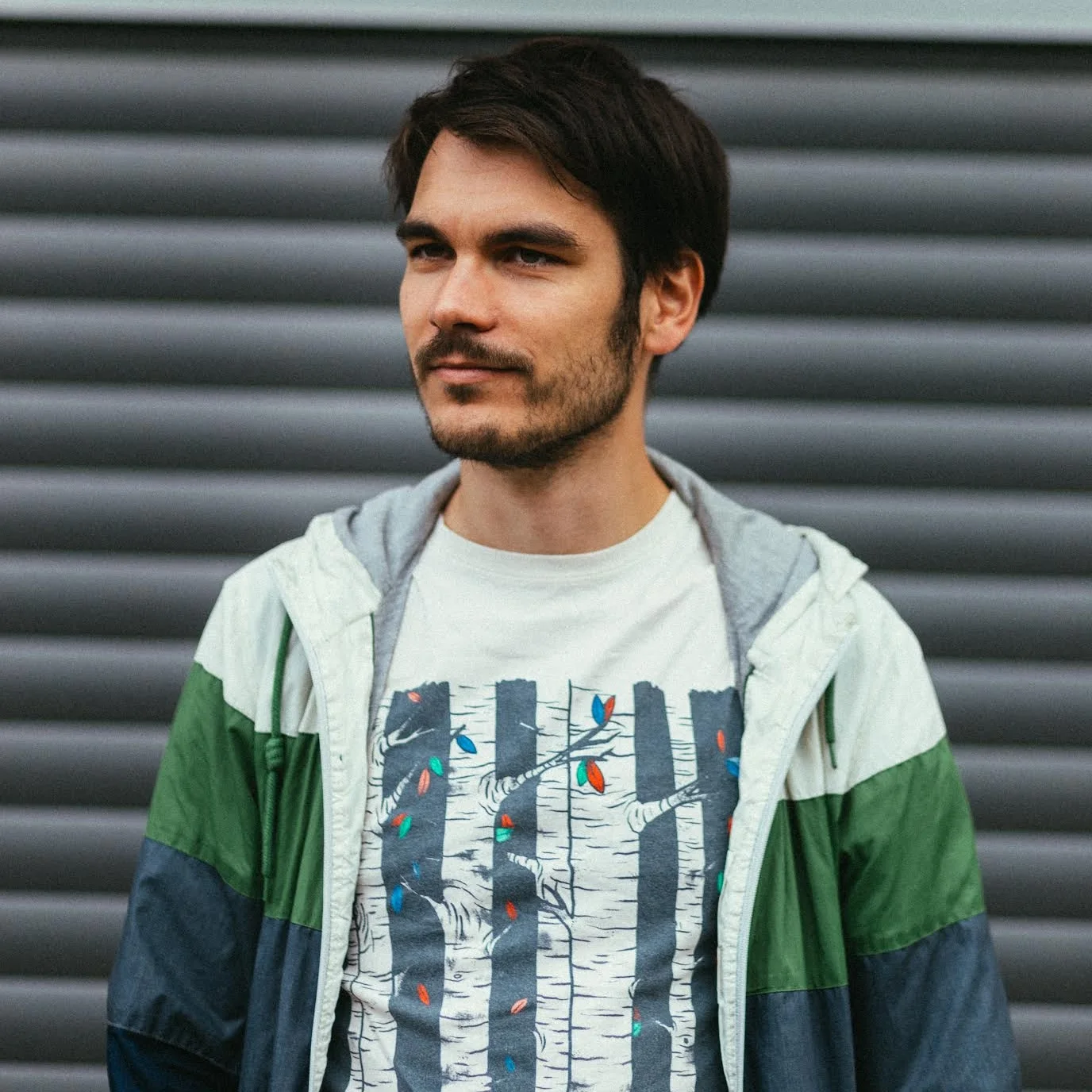 Markus Rom Markus strums, samples and arpeggiates various instruments with Elephants On Tape, Lumat, and others. He also freelances as an audio designer and music teacher. His heart beats for krautesk grooves and unforeseen soundscapes in cross-genre contexts: sometimes lo-fi, sometimes high-end, best when combined.