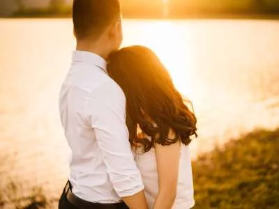Brentwood marriage counseling - romantic couple by a lake