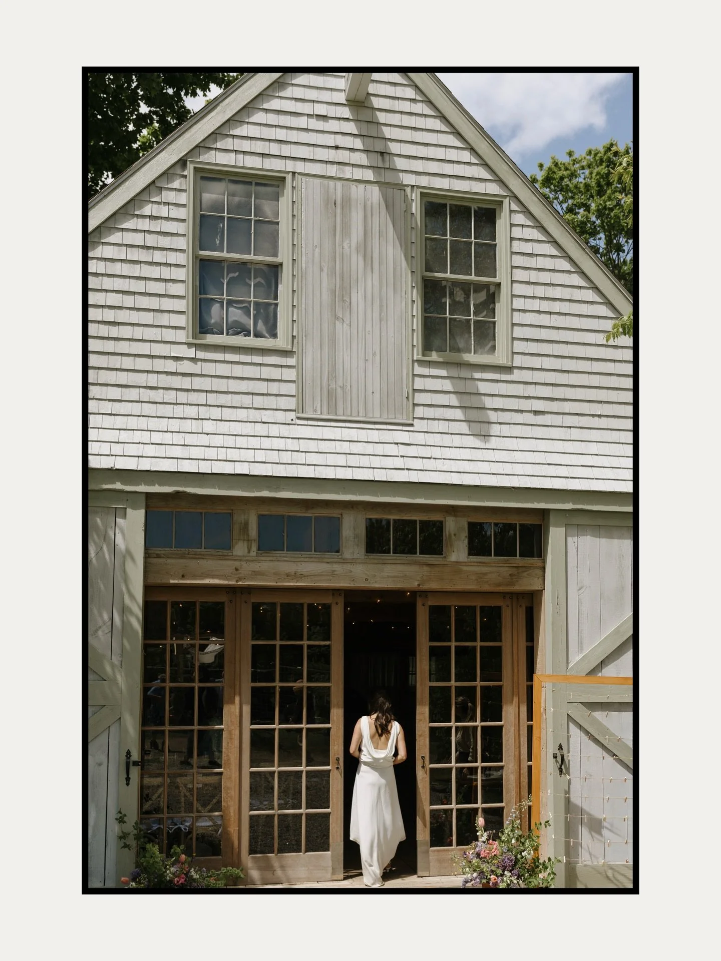It&rsquo;s not often I get the pleasure of photographing a brunch wedding, and when Marisa + Michael reached out about their intimate celebration in Rockland, it was an easy yes. I love cozy, down-to-earth celebrations like these. A beautiful reminde