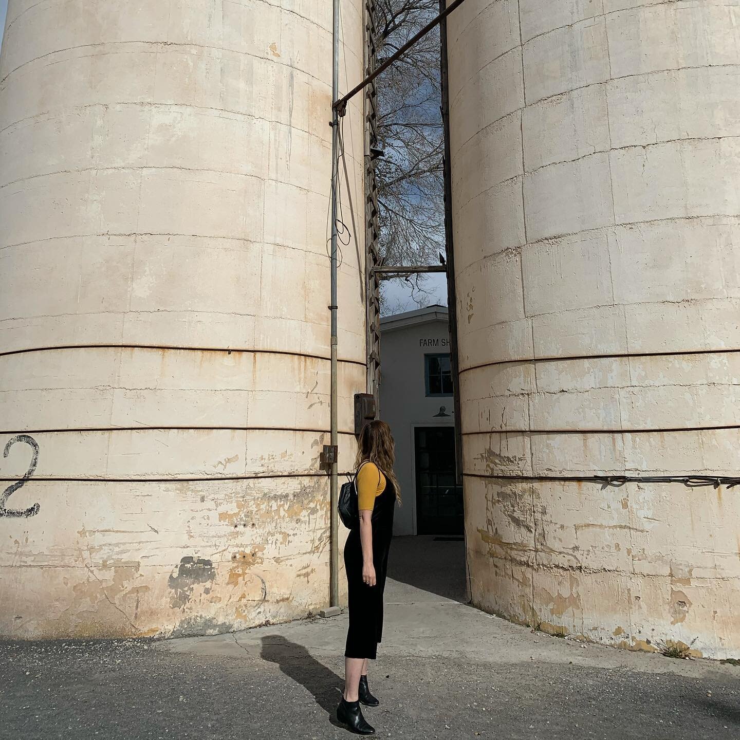 Another cute spot in @visitabq - @lospoblanos is great place to eat, stay at, or walk around. The shop is full of artisan products, their lavender apothecary line, Native American jewelry, local ceramics, books and housewares.