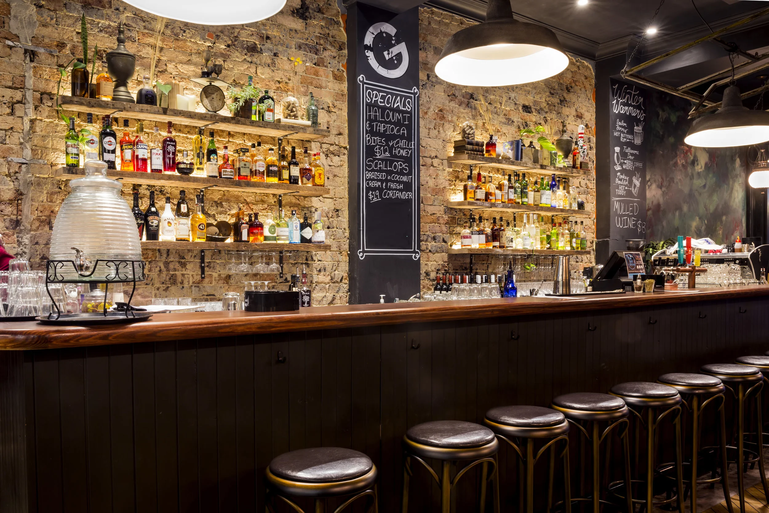 bar side view.jpg