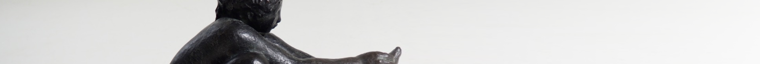 Gerhard Henning bronze statue .png