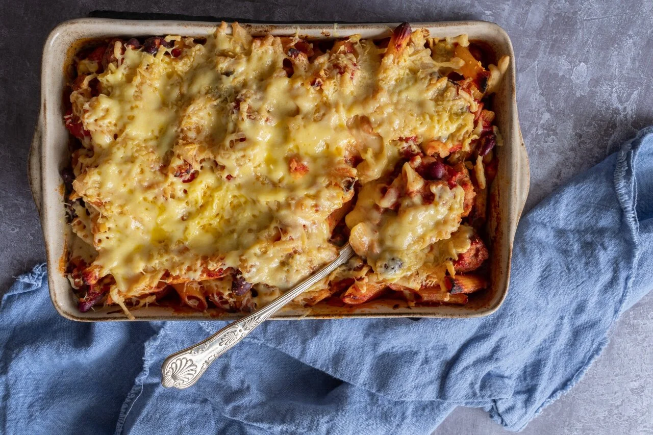 🍝 Vegan Sausage and Bean Pasta Bake — A Vegan Visit