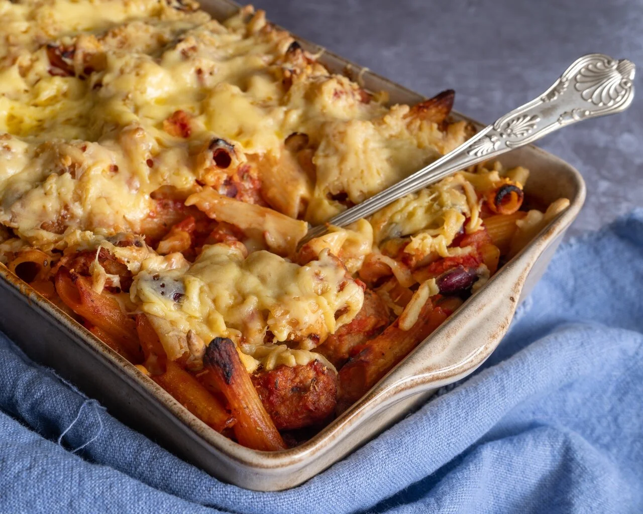 🍝 Vegan Sausage and Bean Pasta Bake — A Vegan Visit
