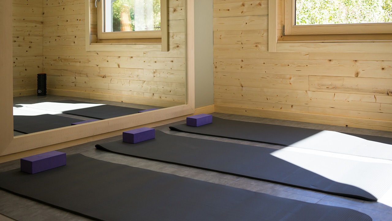 YOGA STUDIO