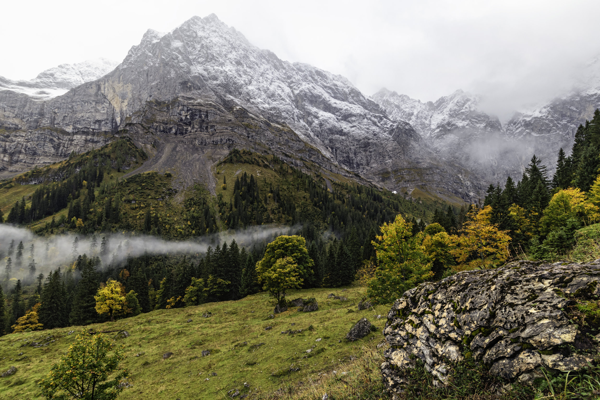 Autumn Photography in the Alps: A Guide