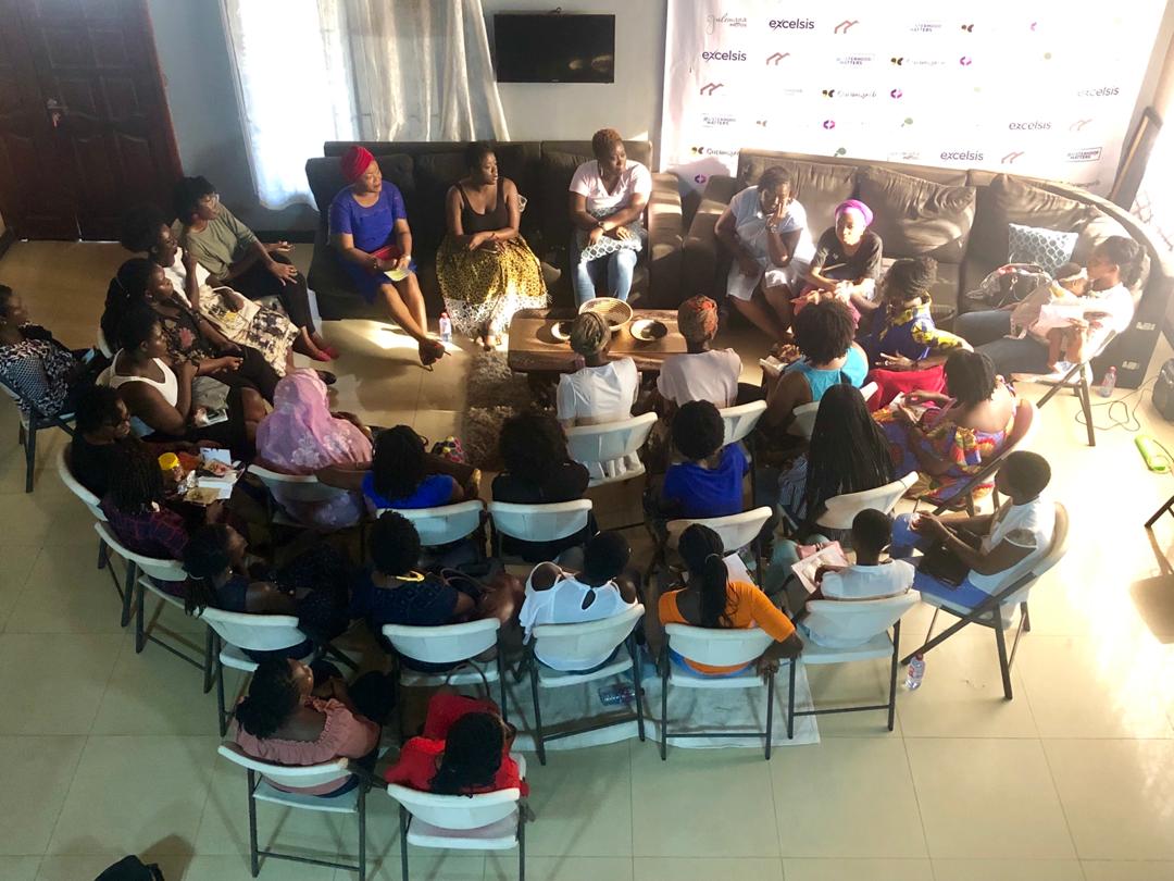 Sisterhood huddles in session! Photo Credit : Circumspecte