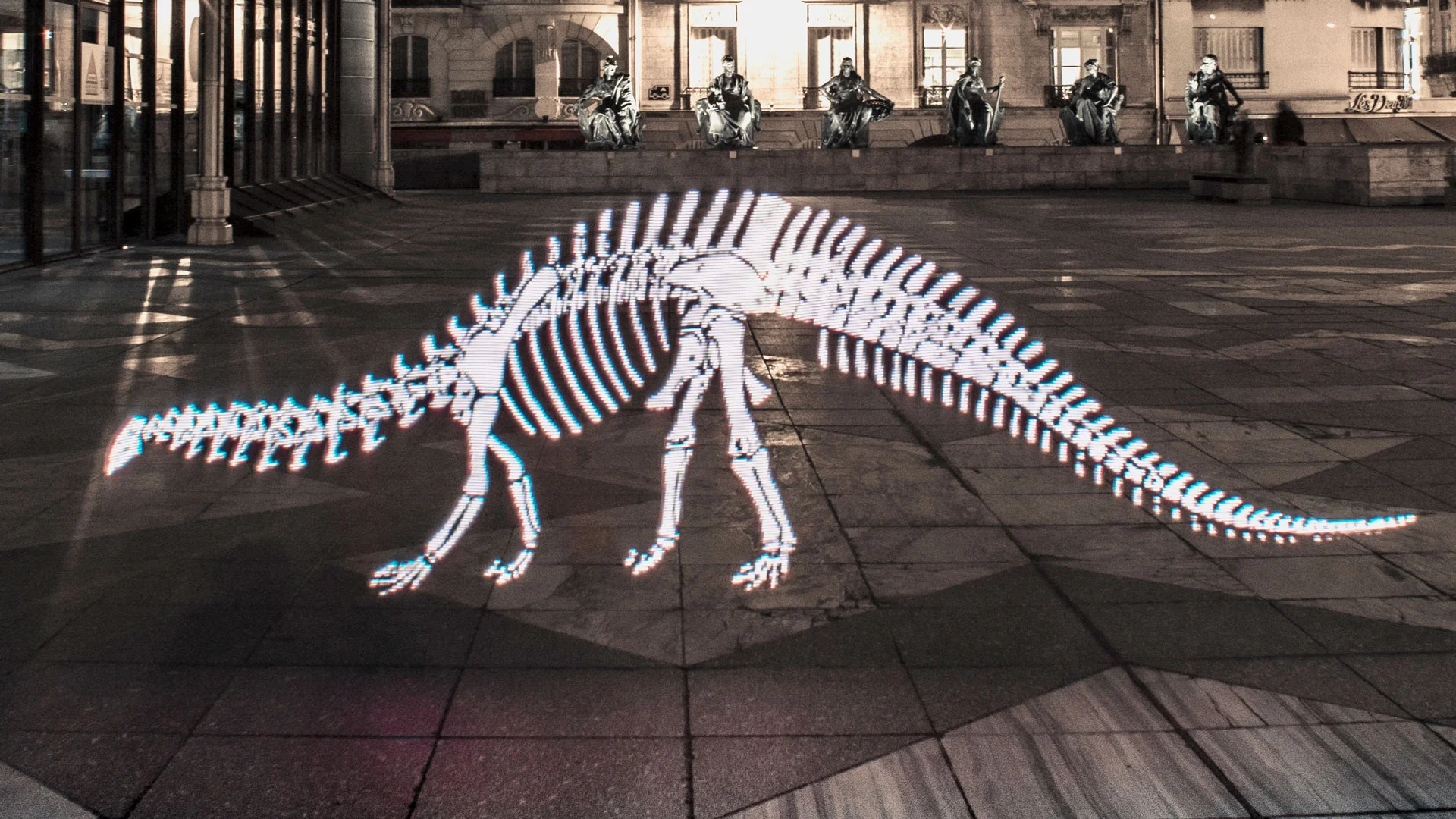 Light Painting Holograms with Magilight (Night Photography)