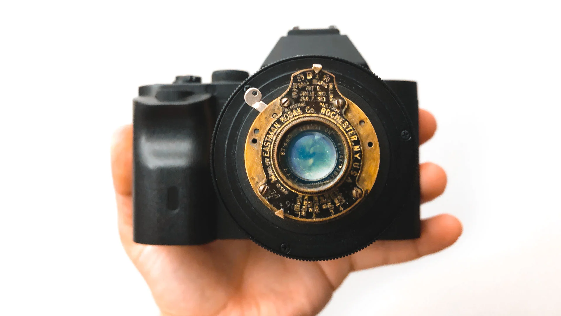Shooting a Video with a World War 1 Lens (100 years old)