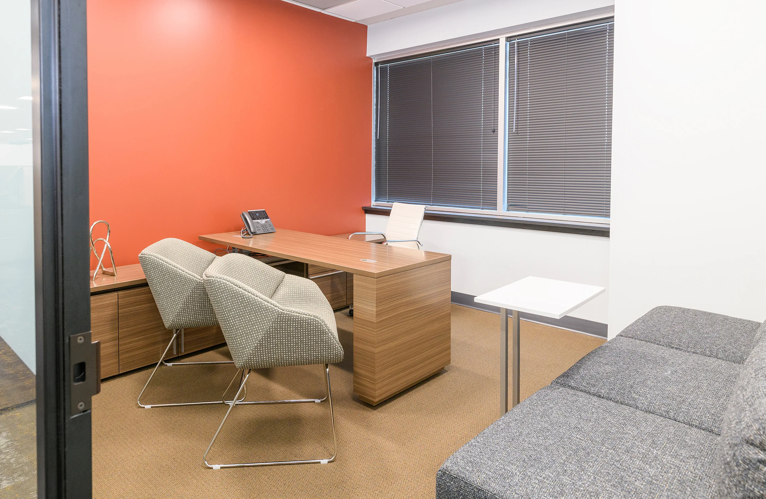 Private-office-02.jpg