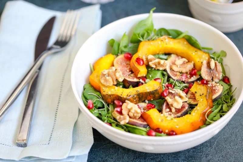 Tips & Mindset Shifts for a Healthier Thanksgiving {& Recipes Too!}