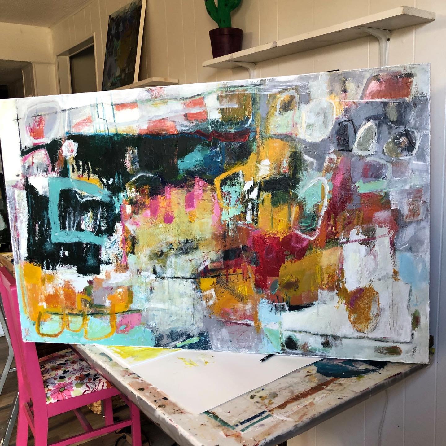 Firsts. First completed painting for the year!  Made Over. 30 x 48 canvas. And. First sale of the year! (Last two pics) Sweet Gold.
Thank you, Theresa!!💫