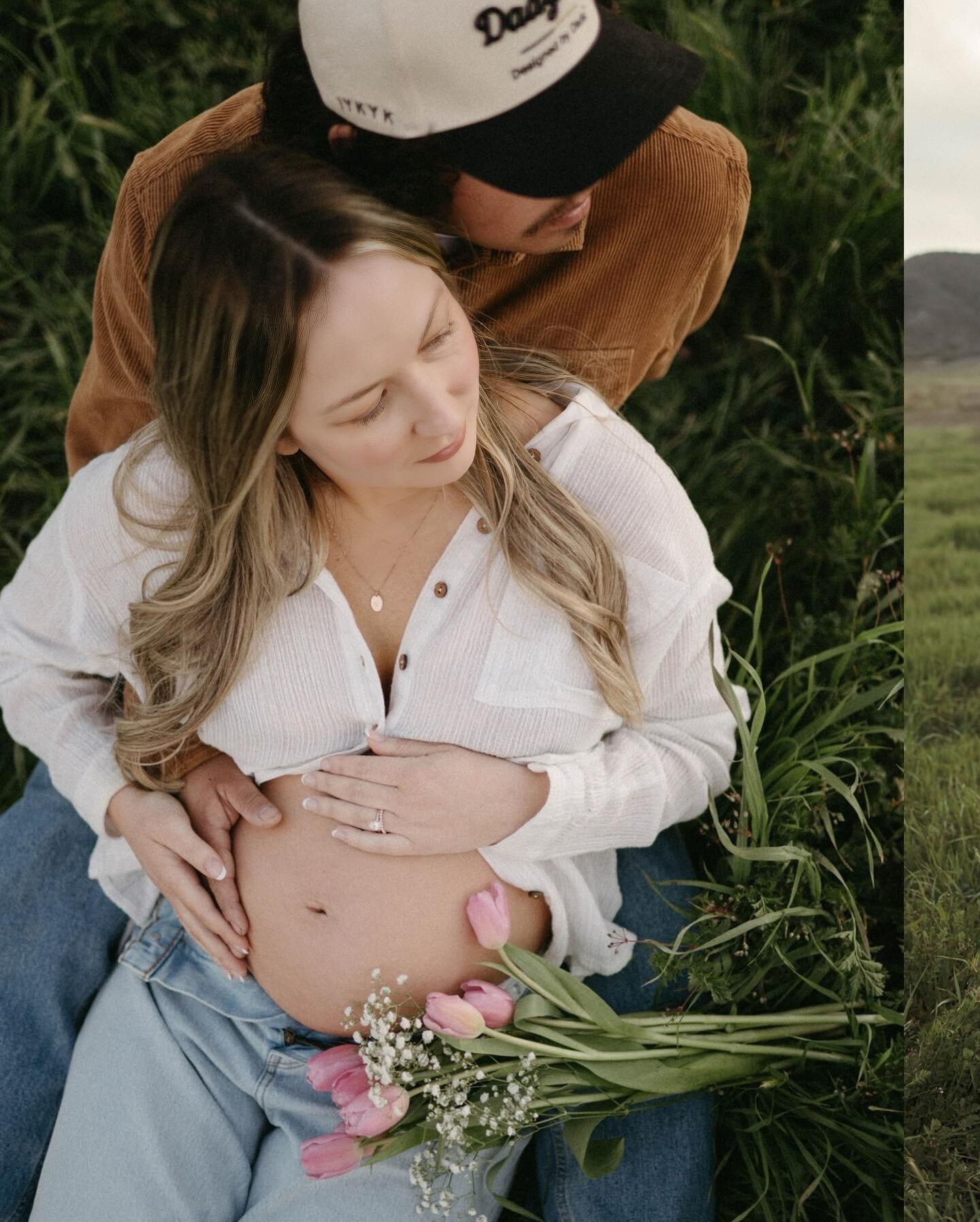 the cutest bump you&rsquo;ve ever seen 🌸i love a maternity session 🫶🏻
#jennifernoellephotography #firstandlasts #belovedstories #loveandwildhearts #palmspringsweddingphotographer #rawandreallove #loveauthentic #orangecountyweddingphotographer #bit