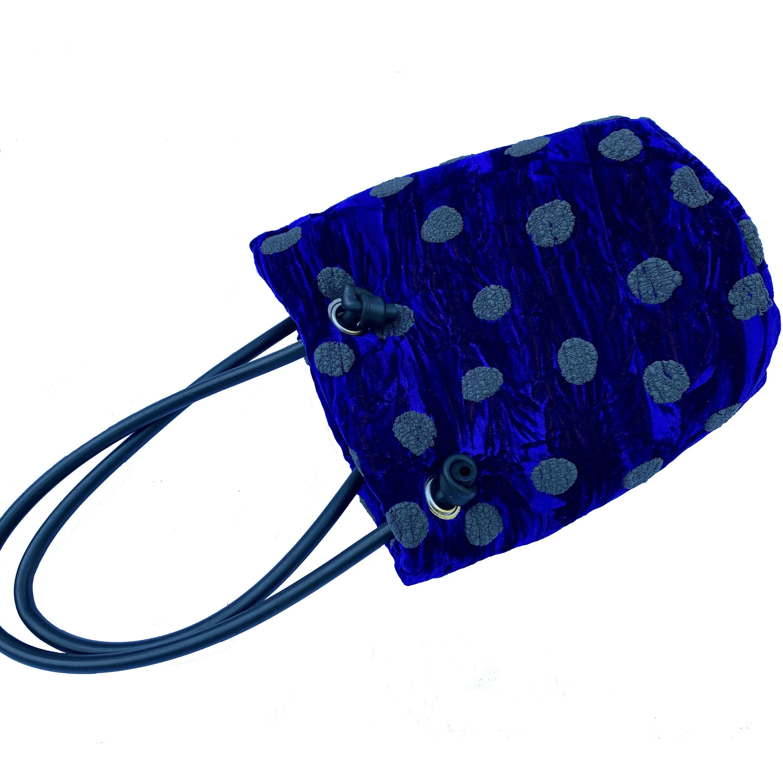 LL02B 4. BUCKET BAG BLUE.jpg