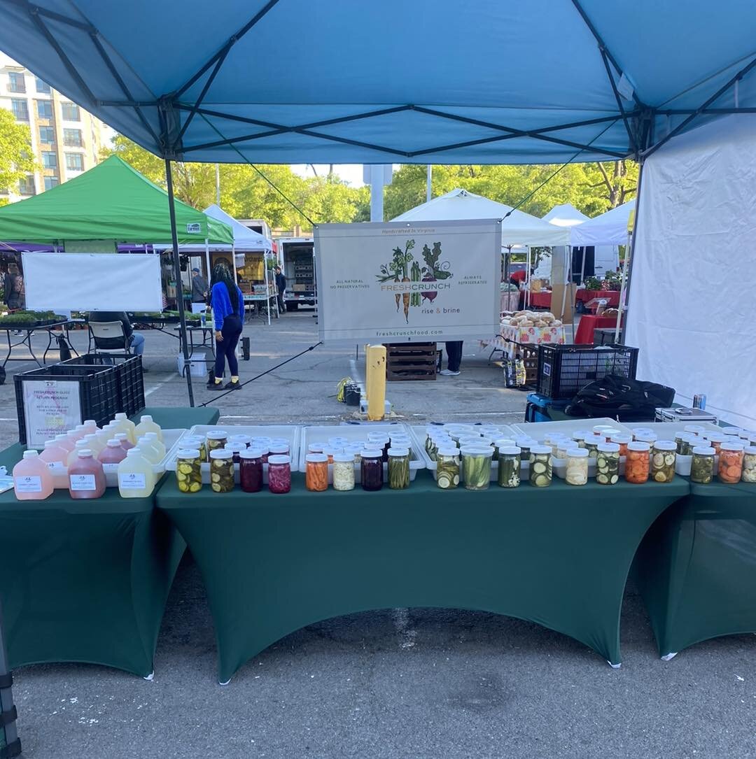 Come find us this mornin at your local markets! 

🥒Check out yesterdays post for the schedule and grab your reusable bags. You&rsquo;ll have a lot of pickles to carry! 

#portsmouthfarmersmarket #fallschurchva #hamptonroads #freshcrunchfood #william