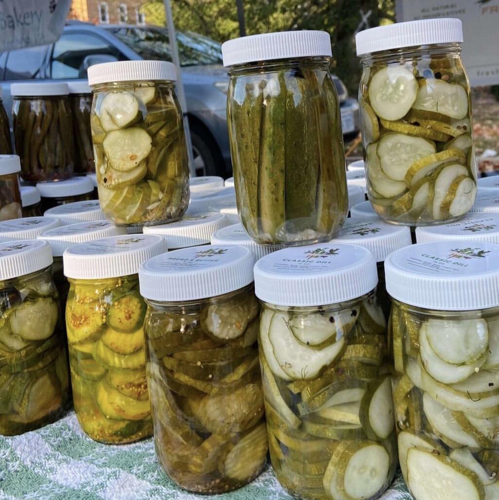 We are out here at @ghentfarmersmarketnorfolkva from 4-7. Run to get your Ole Bay Dills before we run out!

📍730 Spotswood Ave, Norfolk, Va
.
.
.
#freshcrunchfood #freshcrunchpickles #ghentfarmersmarket #ghent #ghentva #ghentfarmersmarketnorfolkva