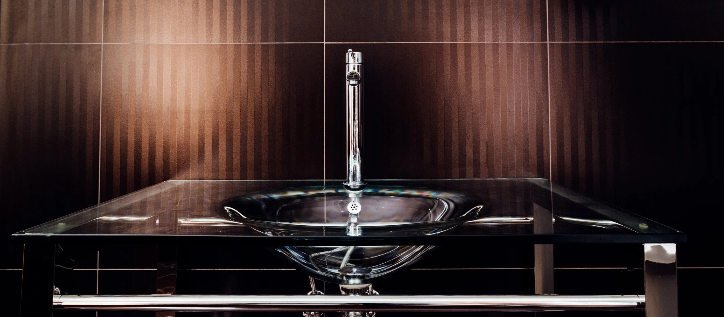 Nick and Nora suite/ sink detail