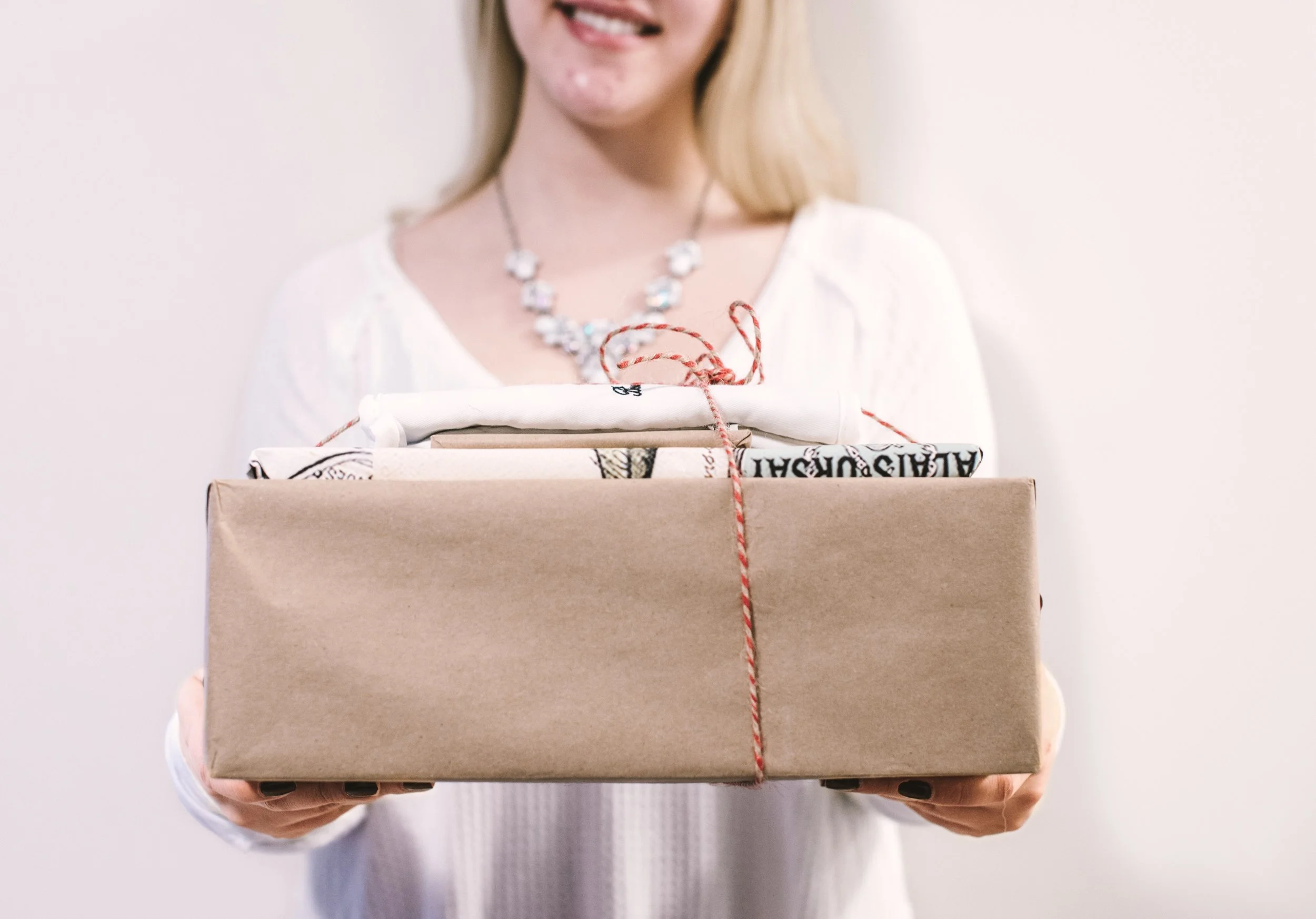 8 Ways to Give Back This Holiday Season
