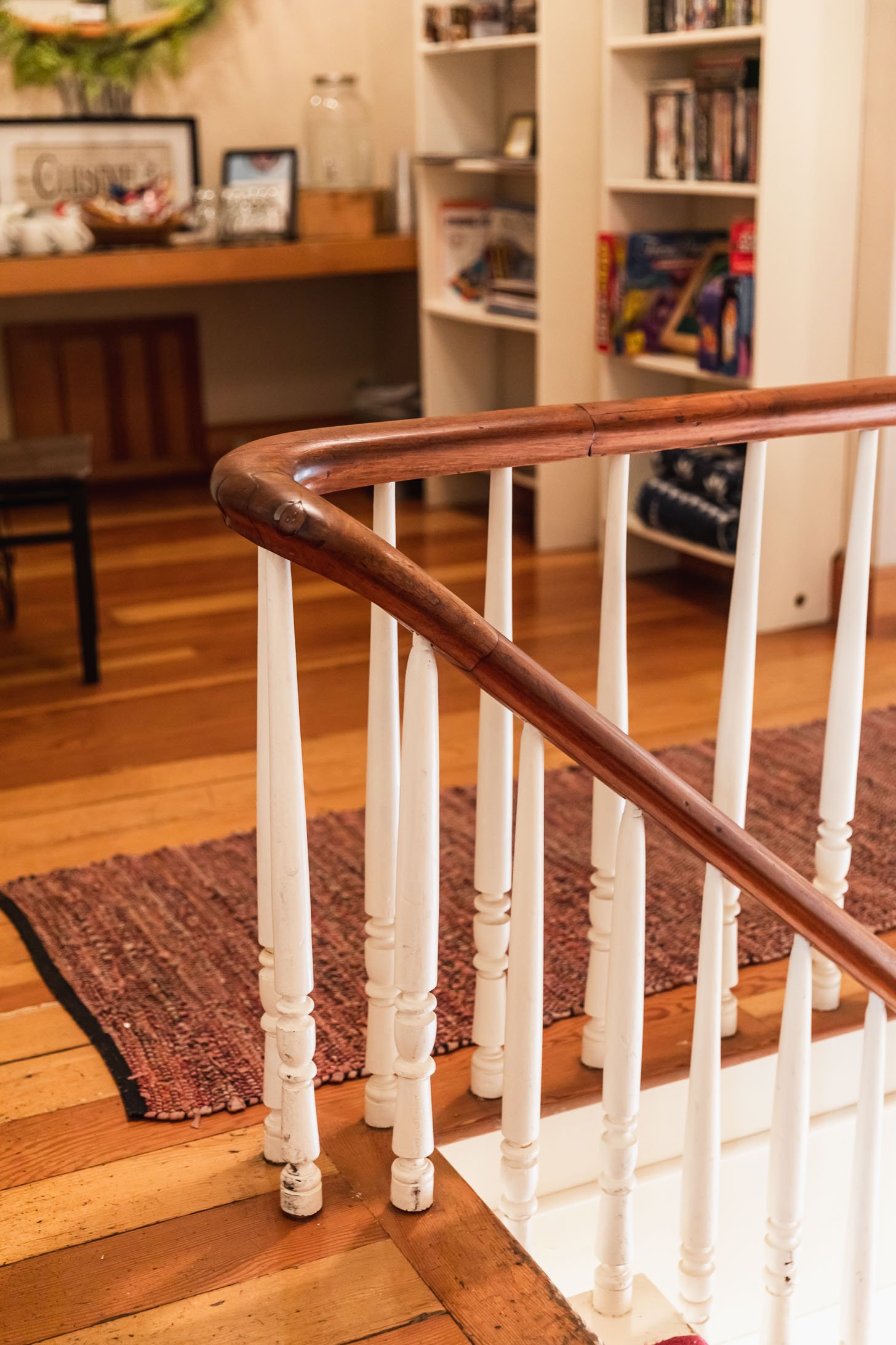 banister top of stairs.jpg